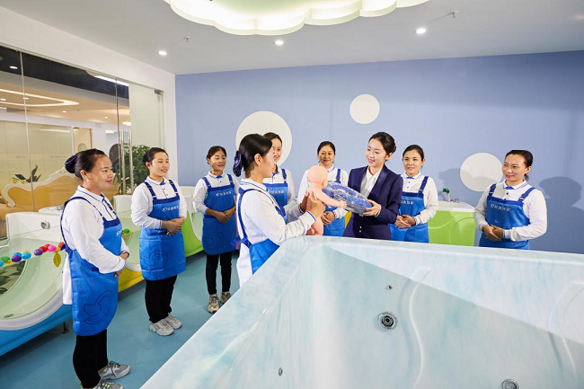 卷服務(wù)不卷價(jià)格，輕喜到家以科技賦能家政，抓住質(zhì)量“牛鼻子”推動(dòng)行業(yè)大躍遷